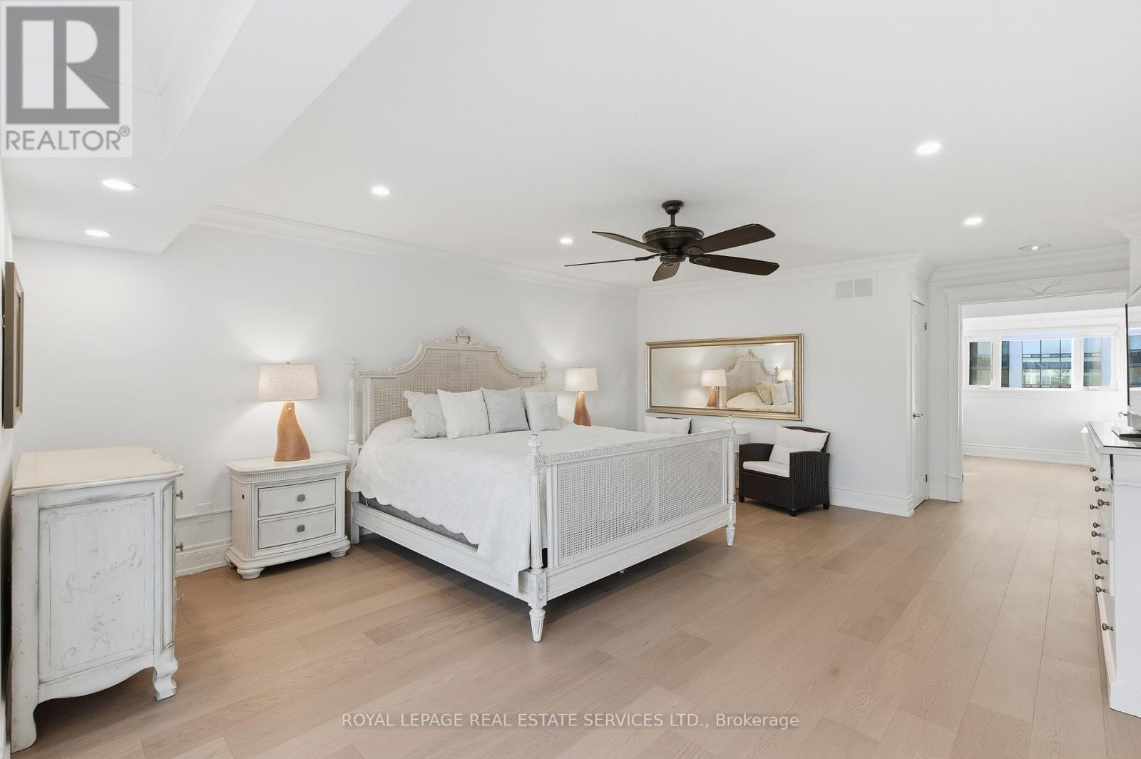 27 Southaven Place, Oakville, Ontario  L6L 6L2 - Photo 38 - W12686918