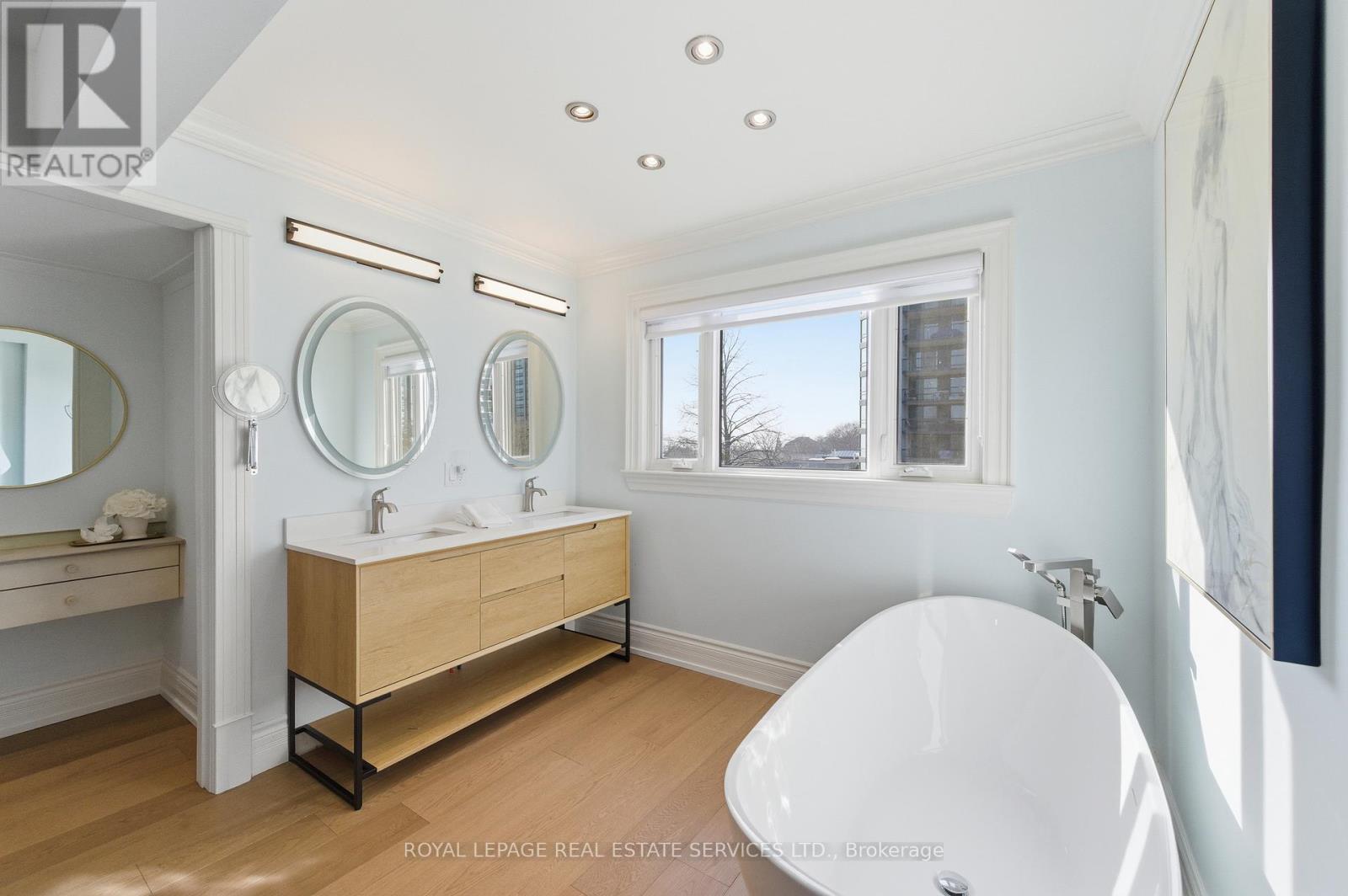 27 Southaven Place, Oakville, Ontario  L6L 6L2 - Photo 39 - W12686918