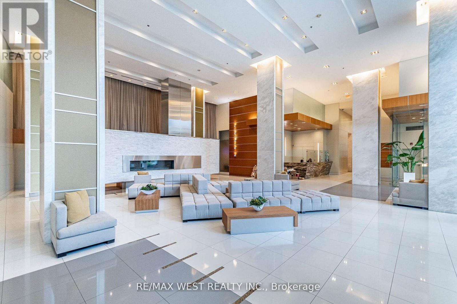 217 - 16 Brookers Lane, Toronto, Ontario  M8V 0A5 - Photo 4 - W12686930