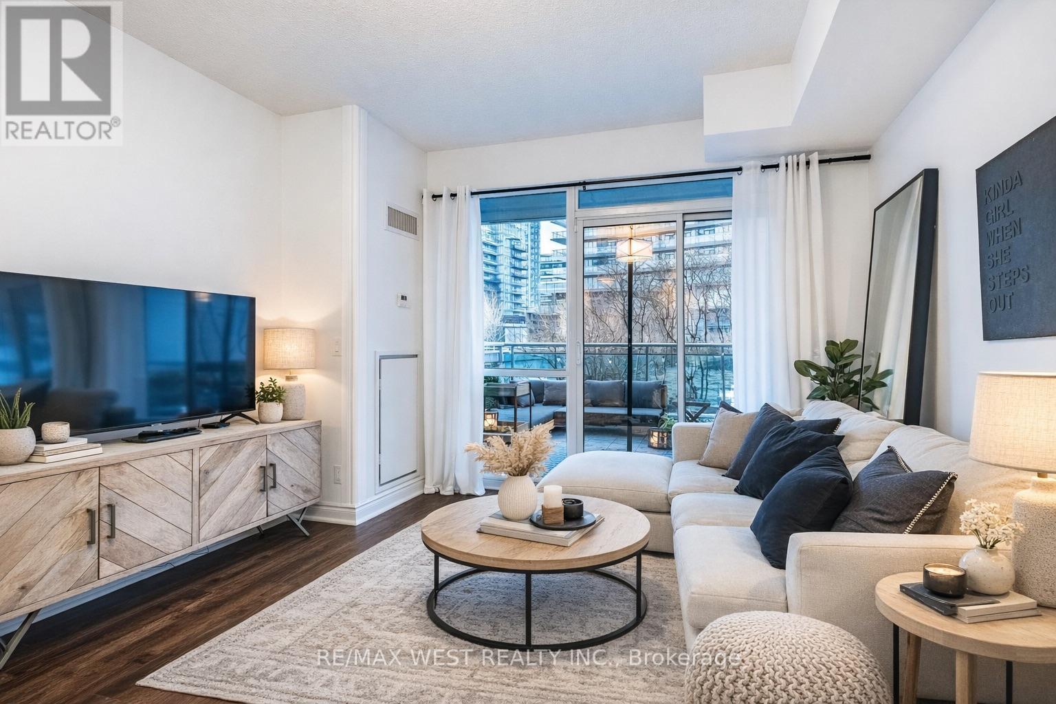 217 - 16 Brookers Lane, Toronto, Ontario  M8V 0A5 - Photo 9 - W12686930