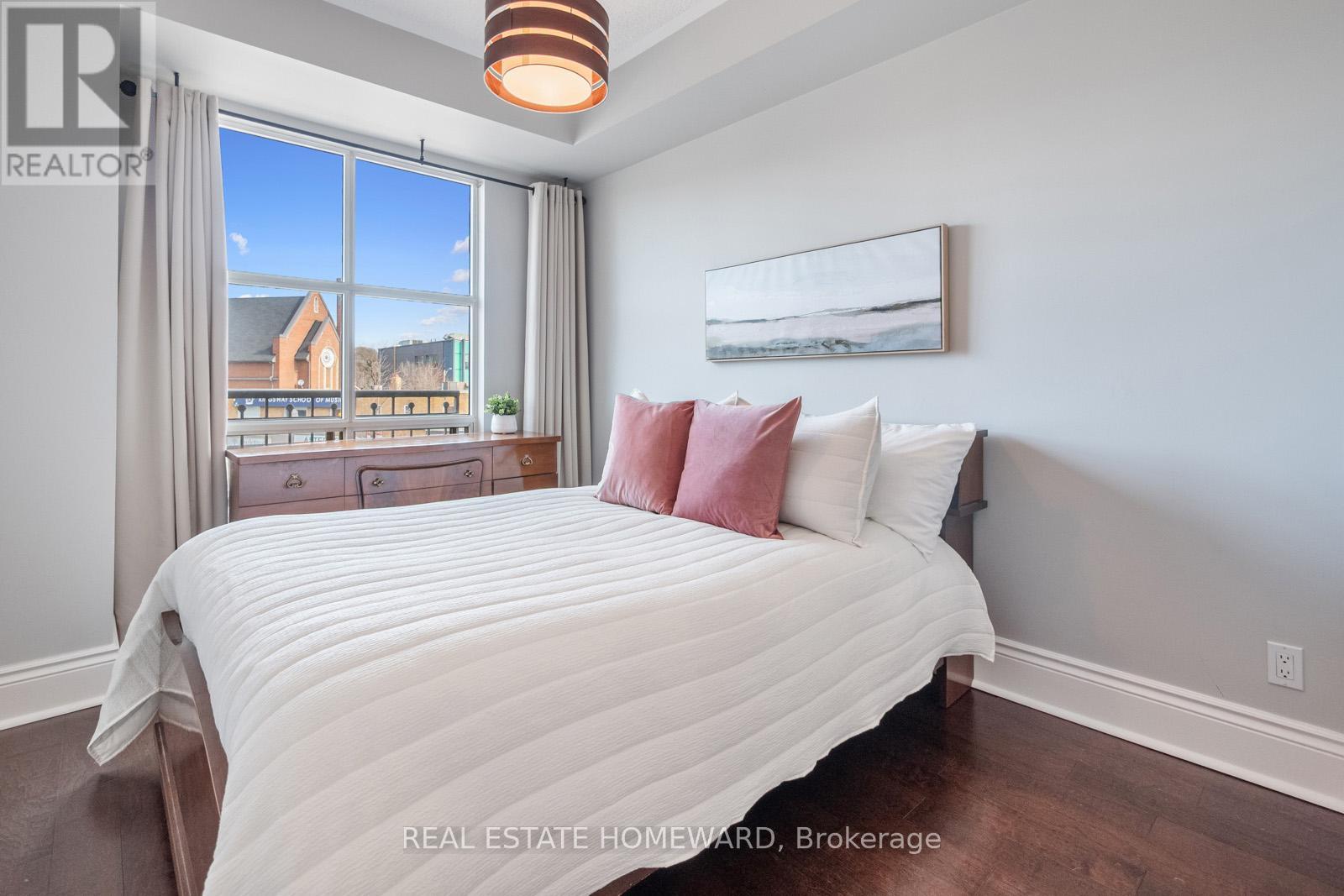 312 - 3085 Bloor Street W, Toronto, Ontario  M8X 1C9 - Photo 11 - W12686950