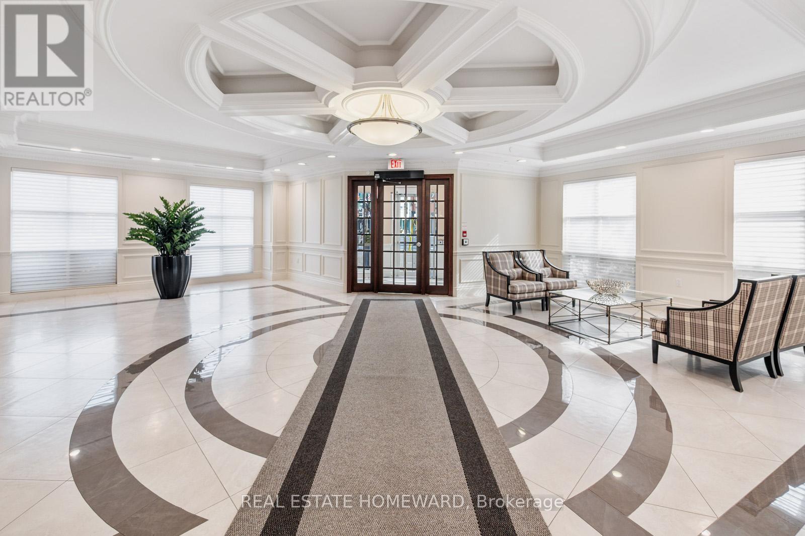 312 - 3085 Bloor Street W, Toronto, Ontario  M8X 1C9 - Photo 2 - W12686950