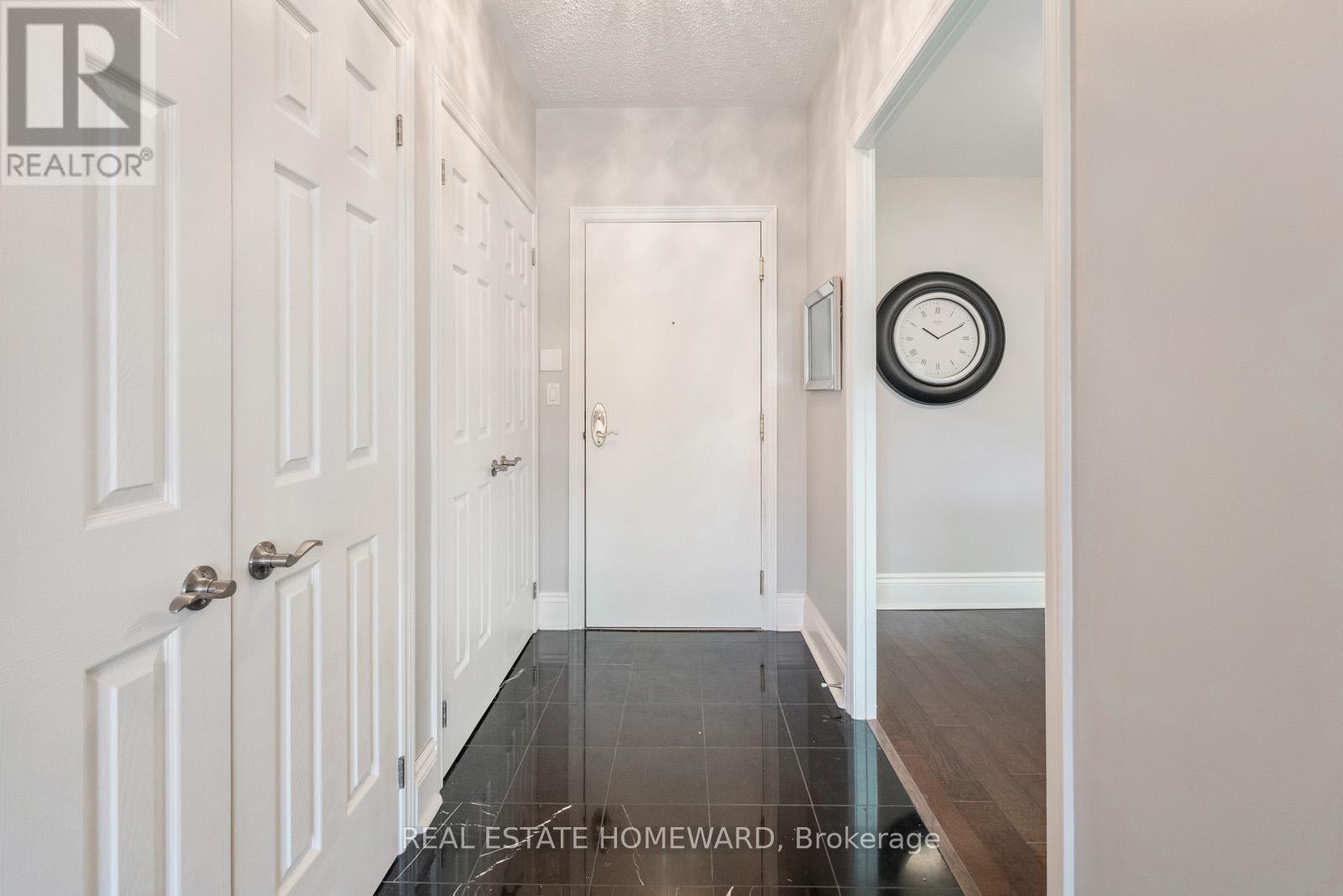 312 - 3085 Bloor Street W, Toronto, Ontario  M8X 1C9 - Photo 4 - W12686950