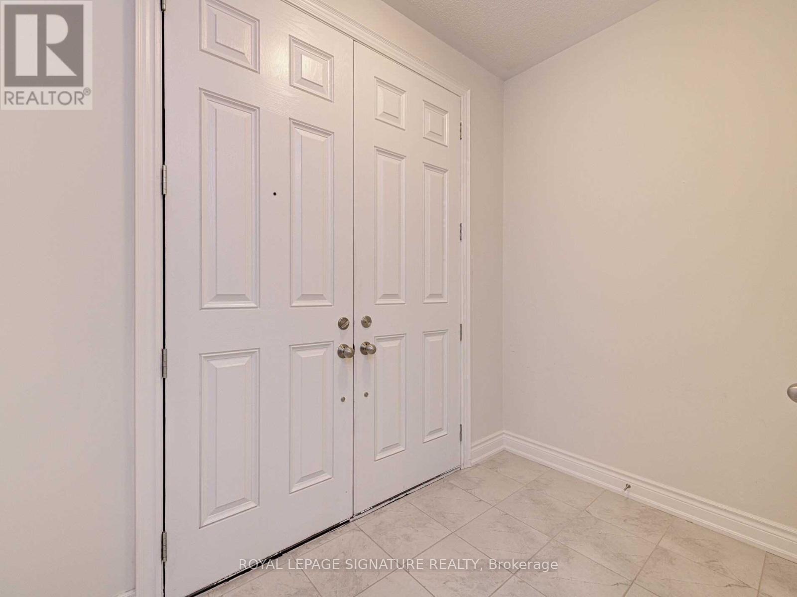 20 Dunley Crescent, Brampton, Ontario  L6X 5K3 - Photo 17 - W12686962