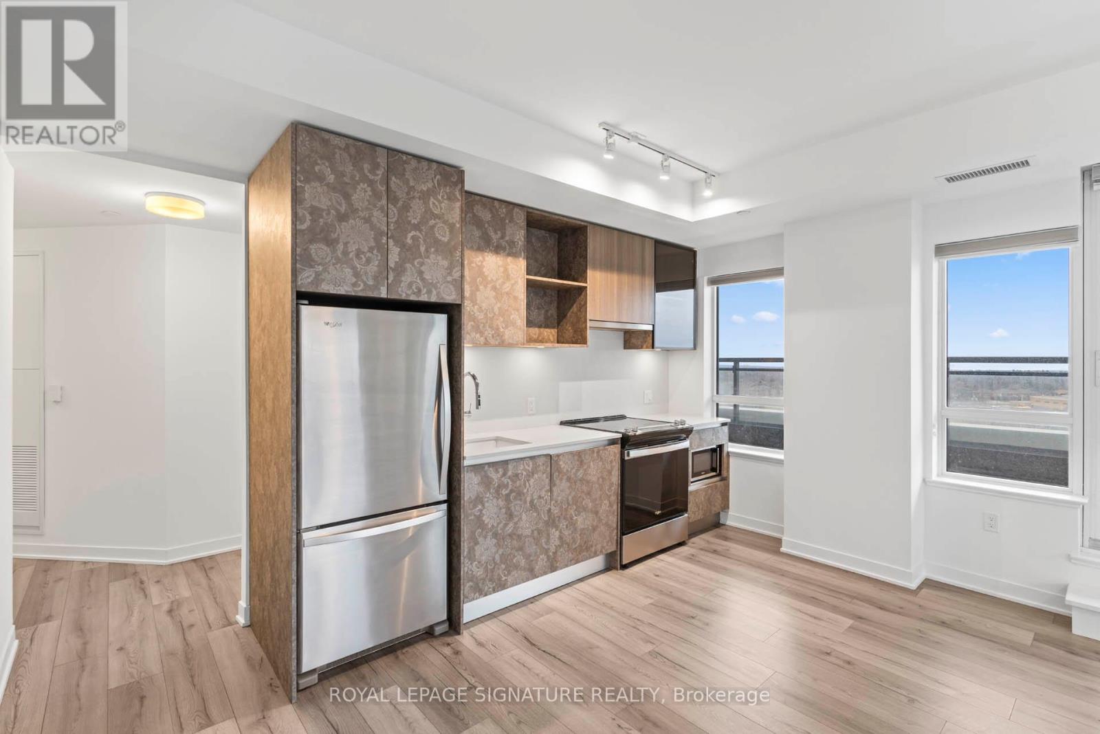 817 - 395 Dundas Street W, Oakville, Ontario  L6M 5R8 - Photo 16 - W12687010