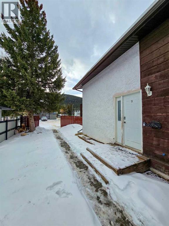 #3, 11910 21 Avenue, Blairmore, Alberta  T0K 0E0 - Photo 2 - A2278069