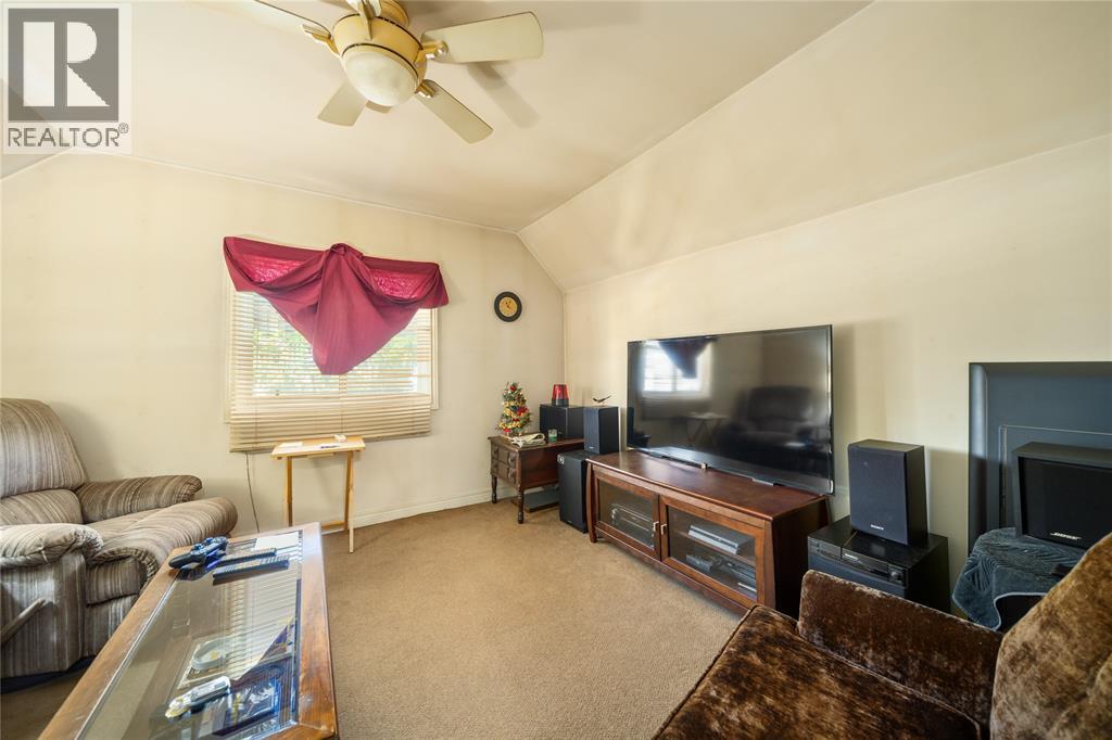 404 Russell Street, Sarnia, Ontario  N7T 3M7 - Photo 20 - 26000724