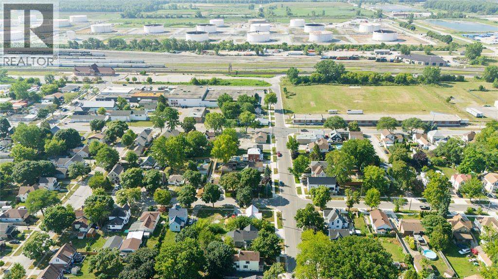 404 Russell Street, Sarnia, Ontario  N7T 3M7 - Photo 28 - 26000724