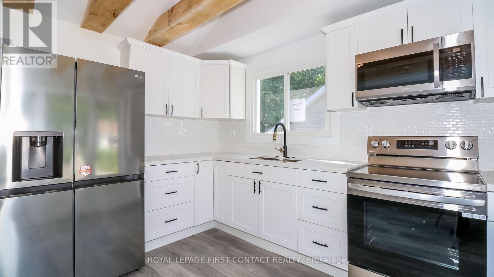 16 Lime Street, Kawartha Lakes, Ontario  K0M 1K0 - Photo 12 - X12686904