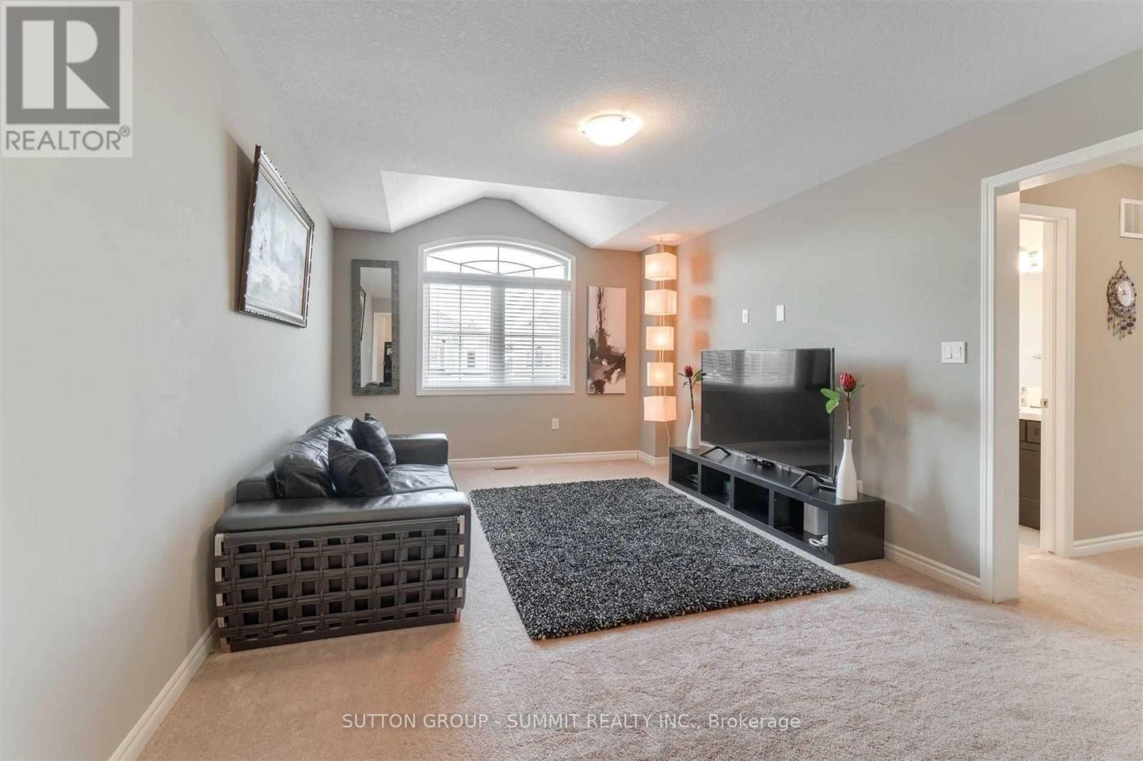 68 Wannamaker Crescent, Cambridge, Ontario  N2E 0C5 - Photo 17 - X12686932