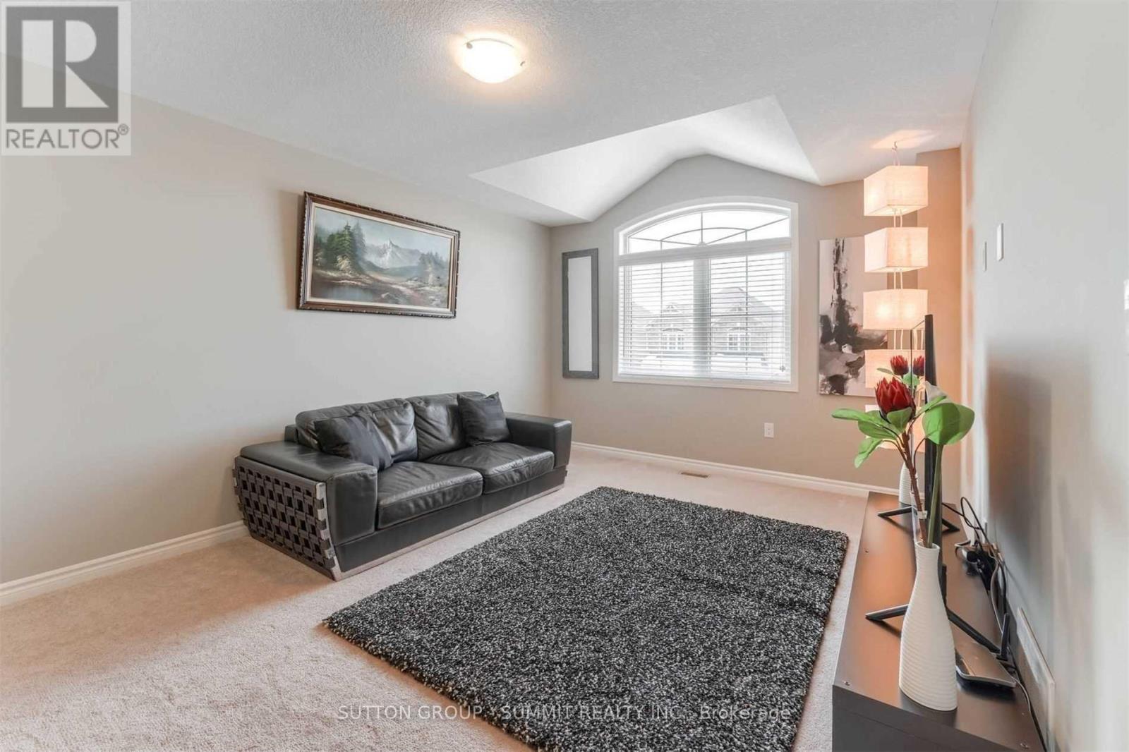 68 Wannamaker Crescent, Cambridge, Ontario  N2E 0C5 - Photo 18 - X12686932