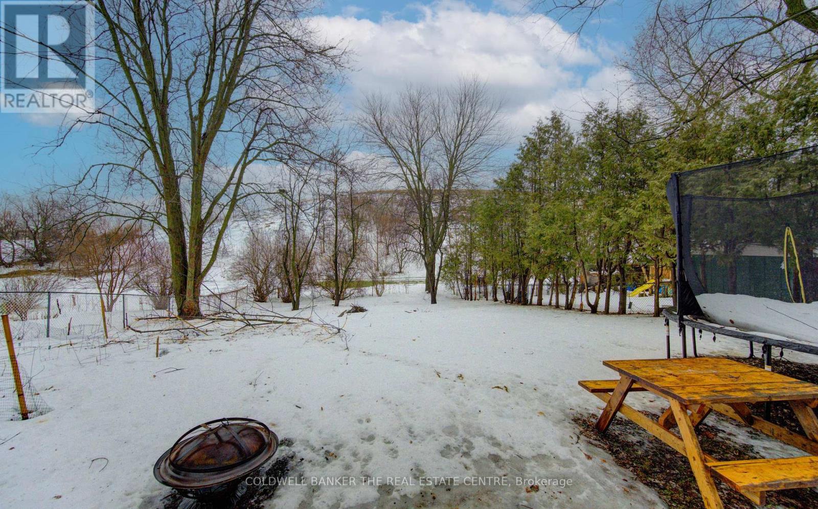 98 Shea Crescent, Kitchener, Ontario  N2E 1E8 - Photo 22 - X12686970