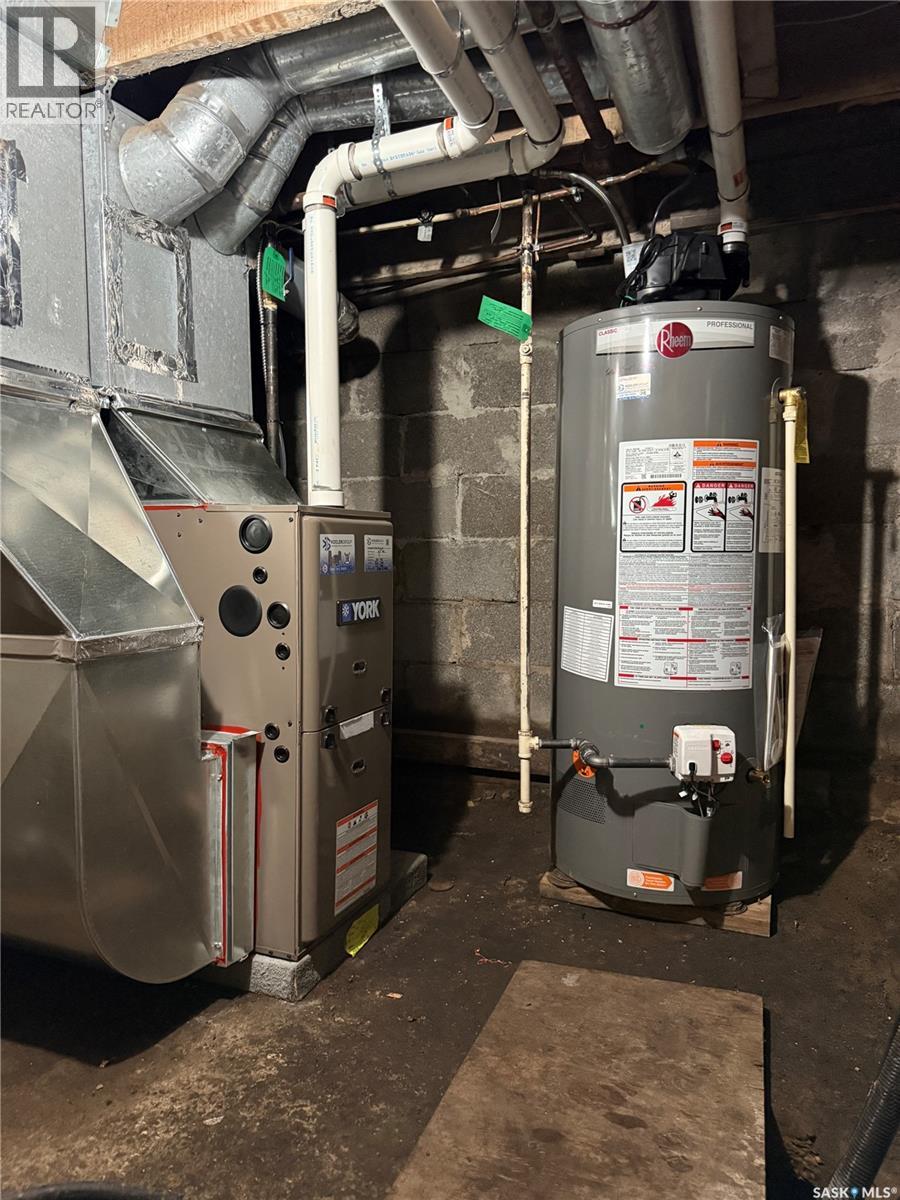 573 4th Avenue W, Melville, Saskatchewan  S0A 2P0 - Photo 16 - SK026643