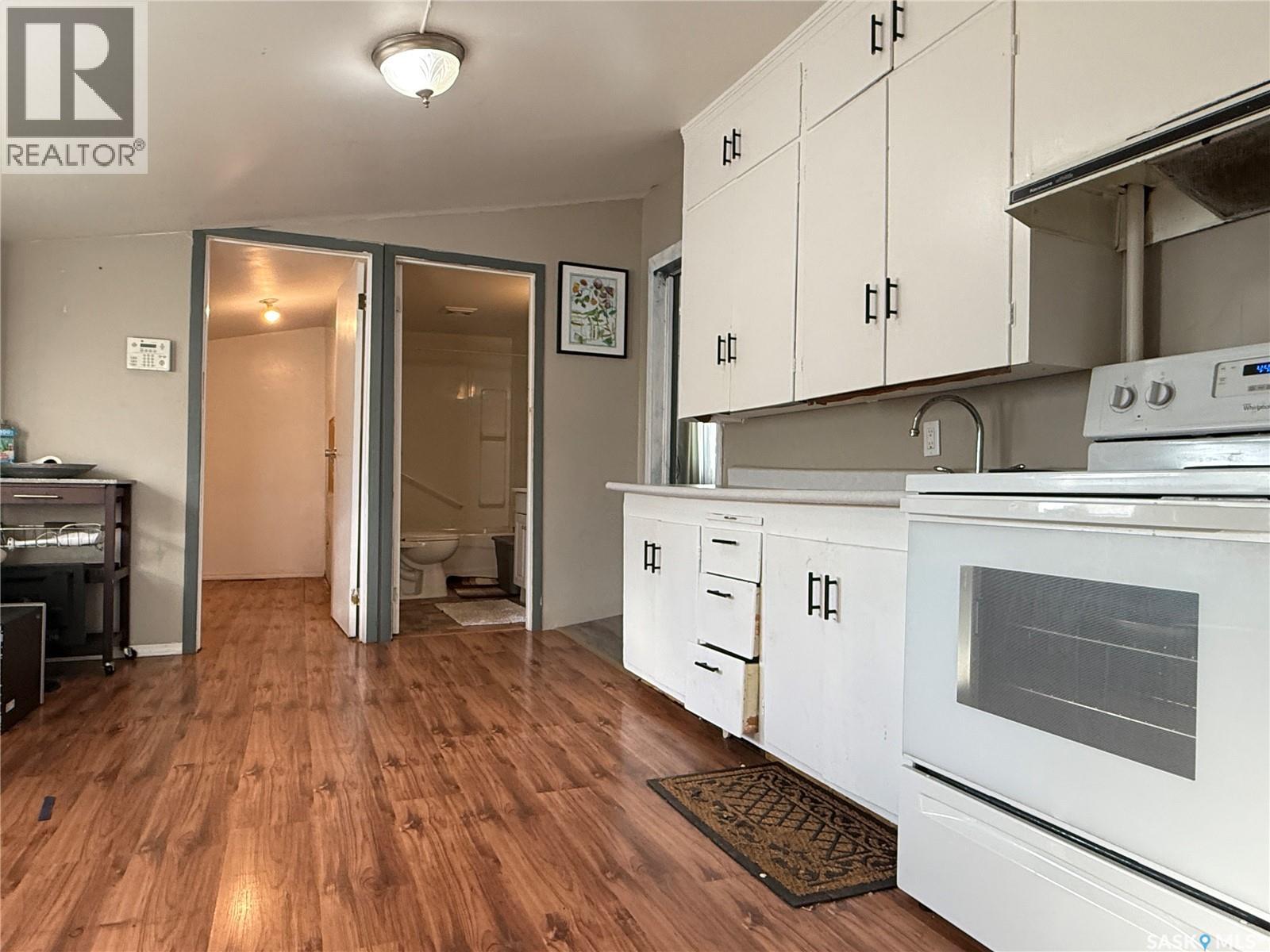 573 4th Avenue W, Melville, Saskatchewan  S0A 2P0 - Photo 3 - SK026643