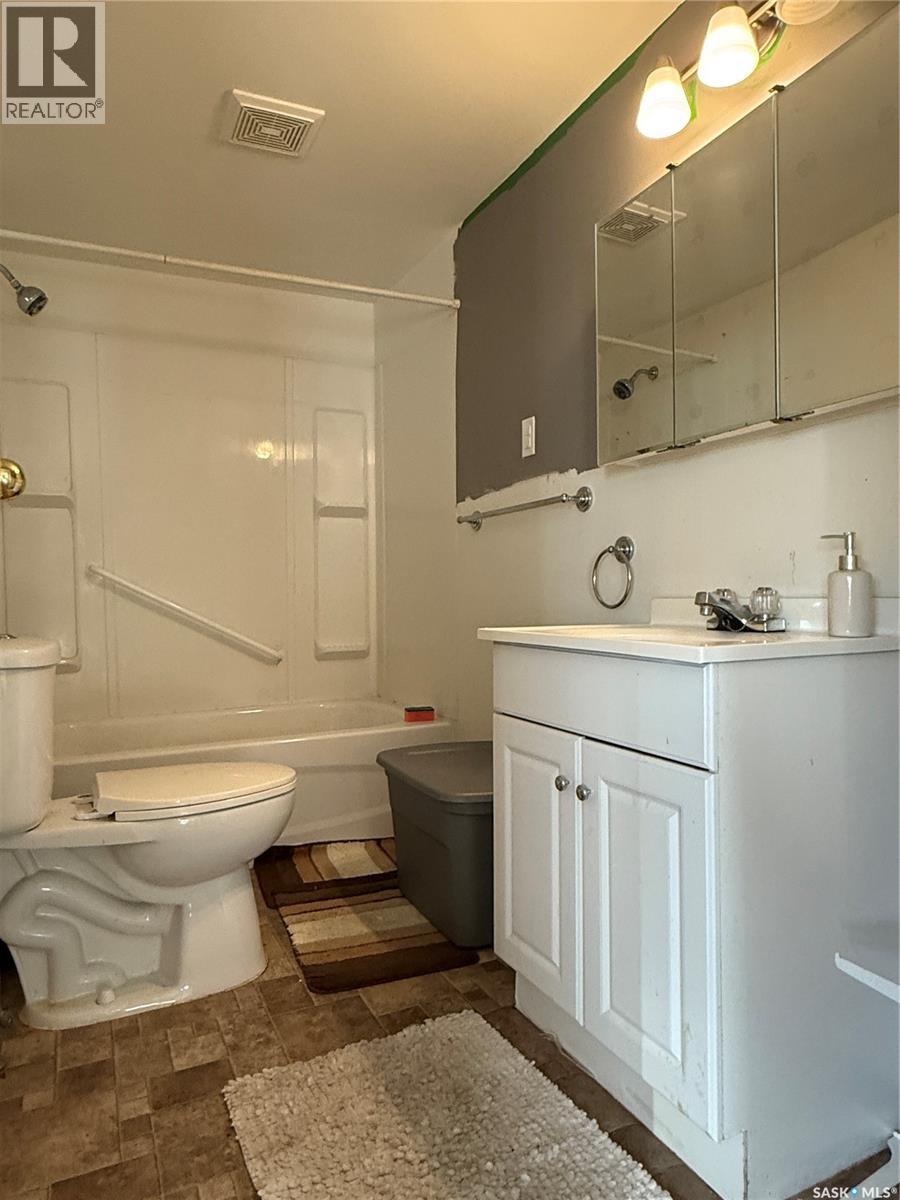 573 4th Avenue W, Melville, Saskatchewan  S0A 2P0 - Photo 7 - SK026643