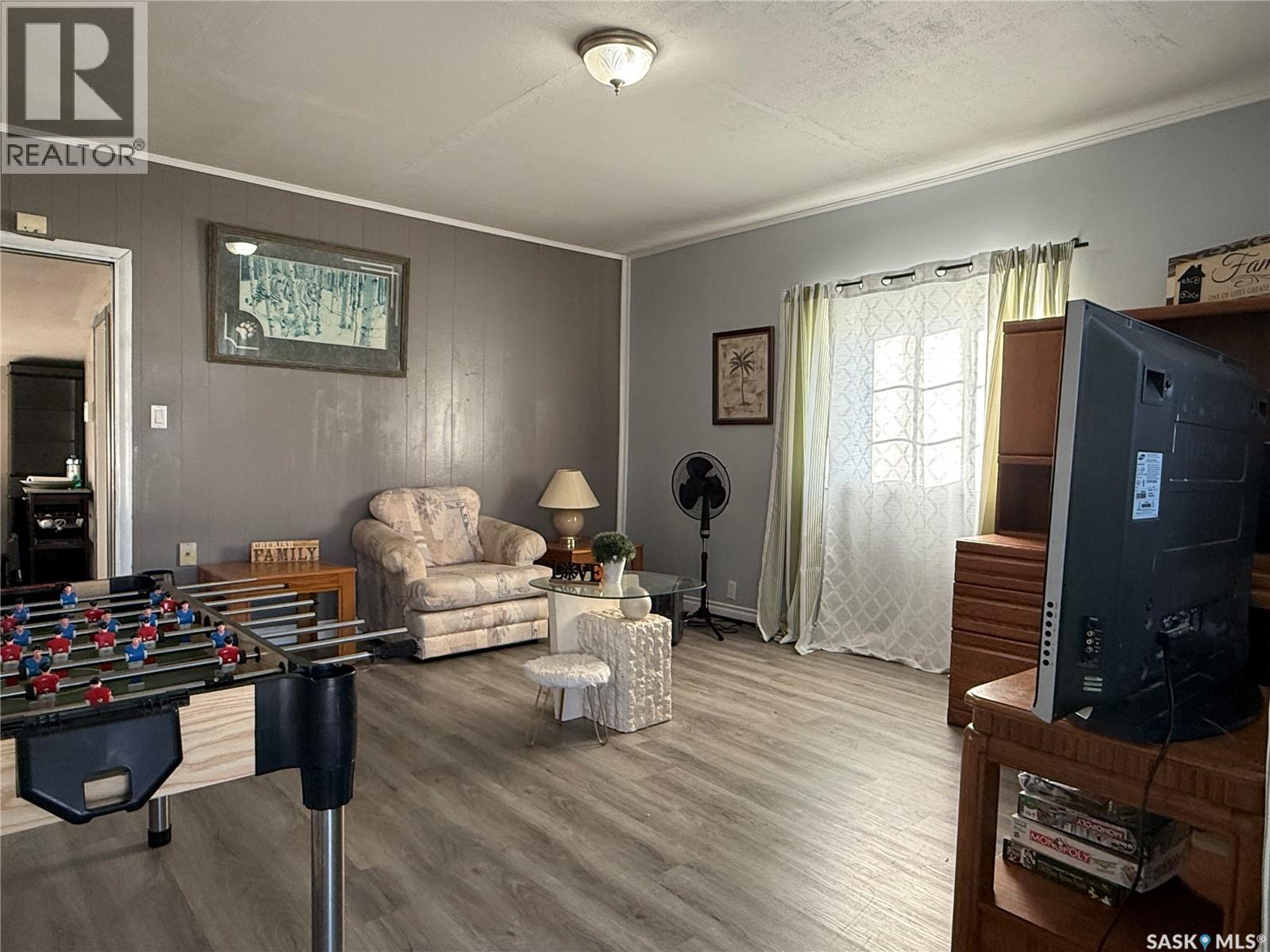 573 4th Avenue W, Melville, Saskatchewan  S0A 2P0 - Photo 8 - SK026643