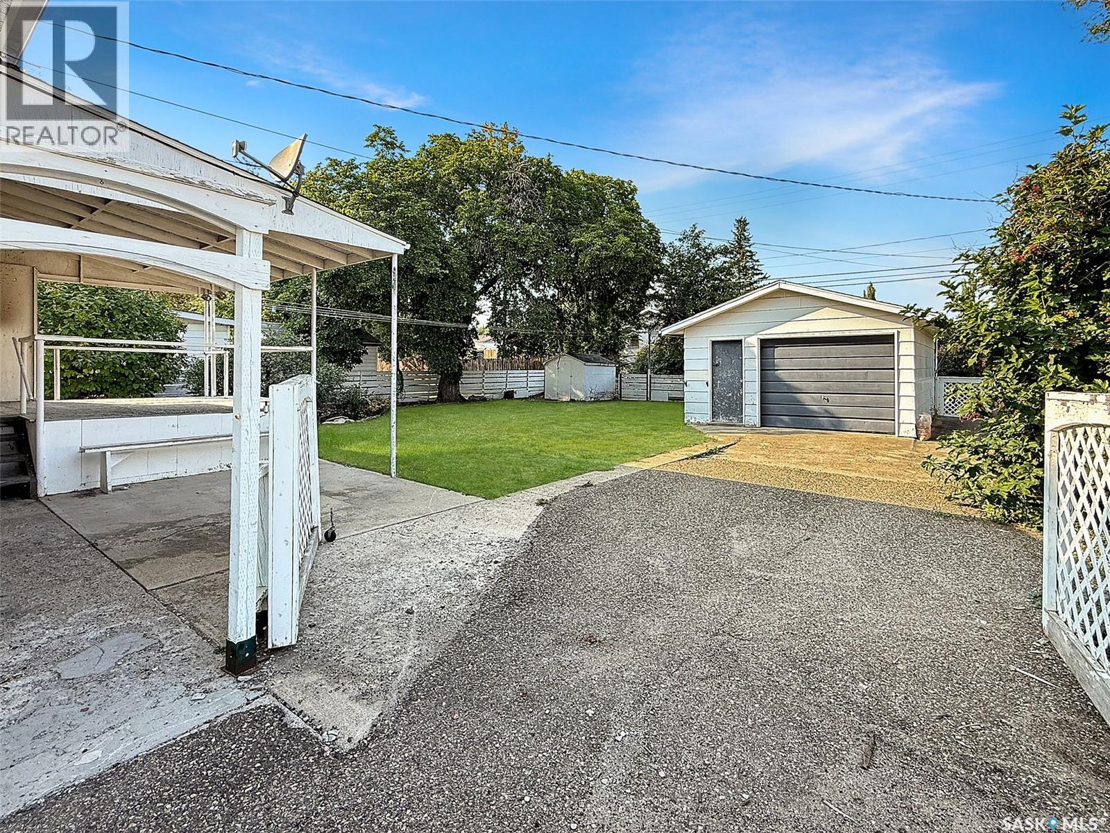 611 North Hill Drive, Swift Current, Saskatchewan  S9H 1X3 - Photo 17 - SK026637