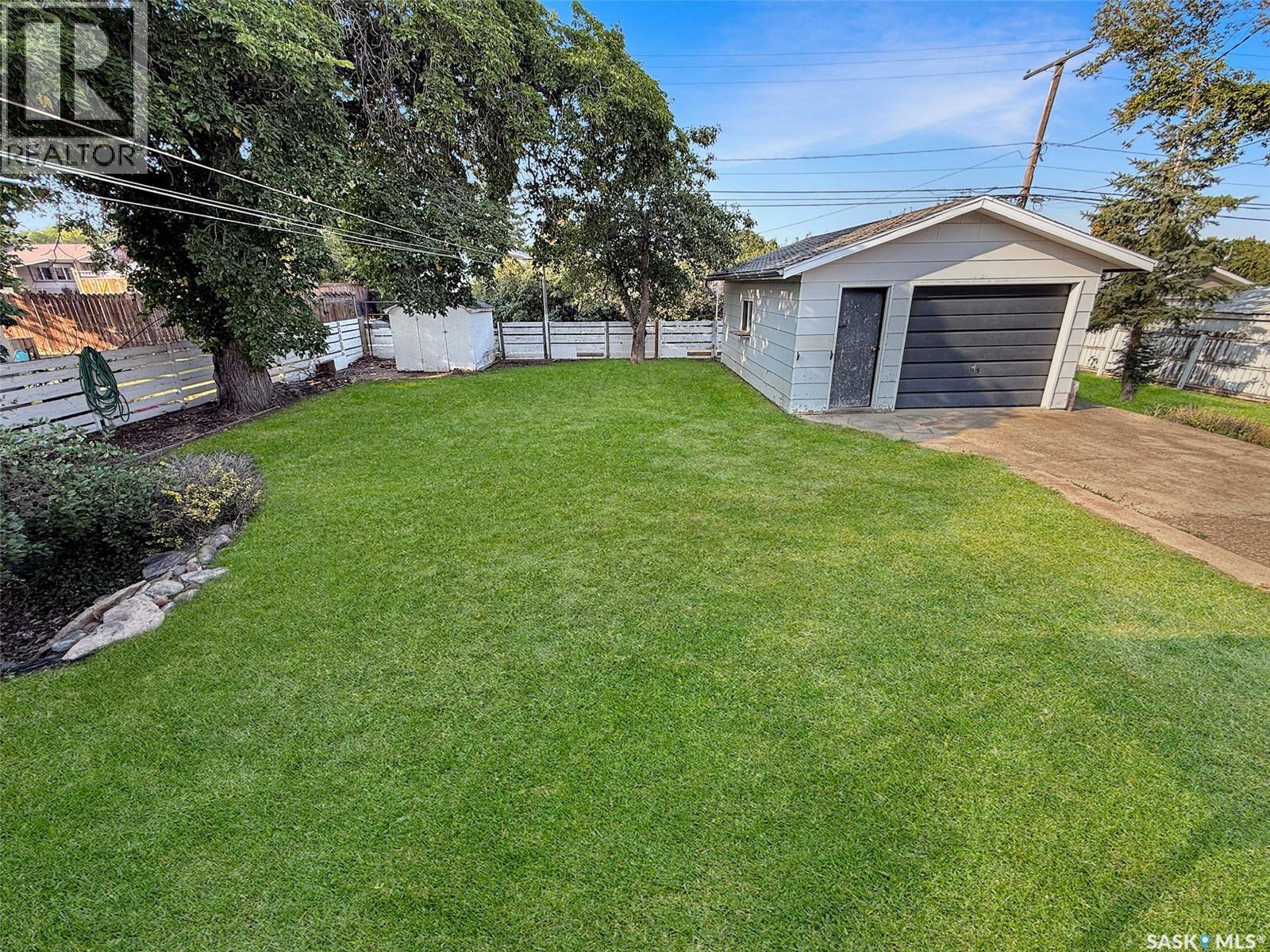 611 North Hill Drive, Swift Current, Saskatchewan  S9H 1X3 - Photo 19 - SK026637