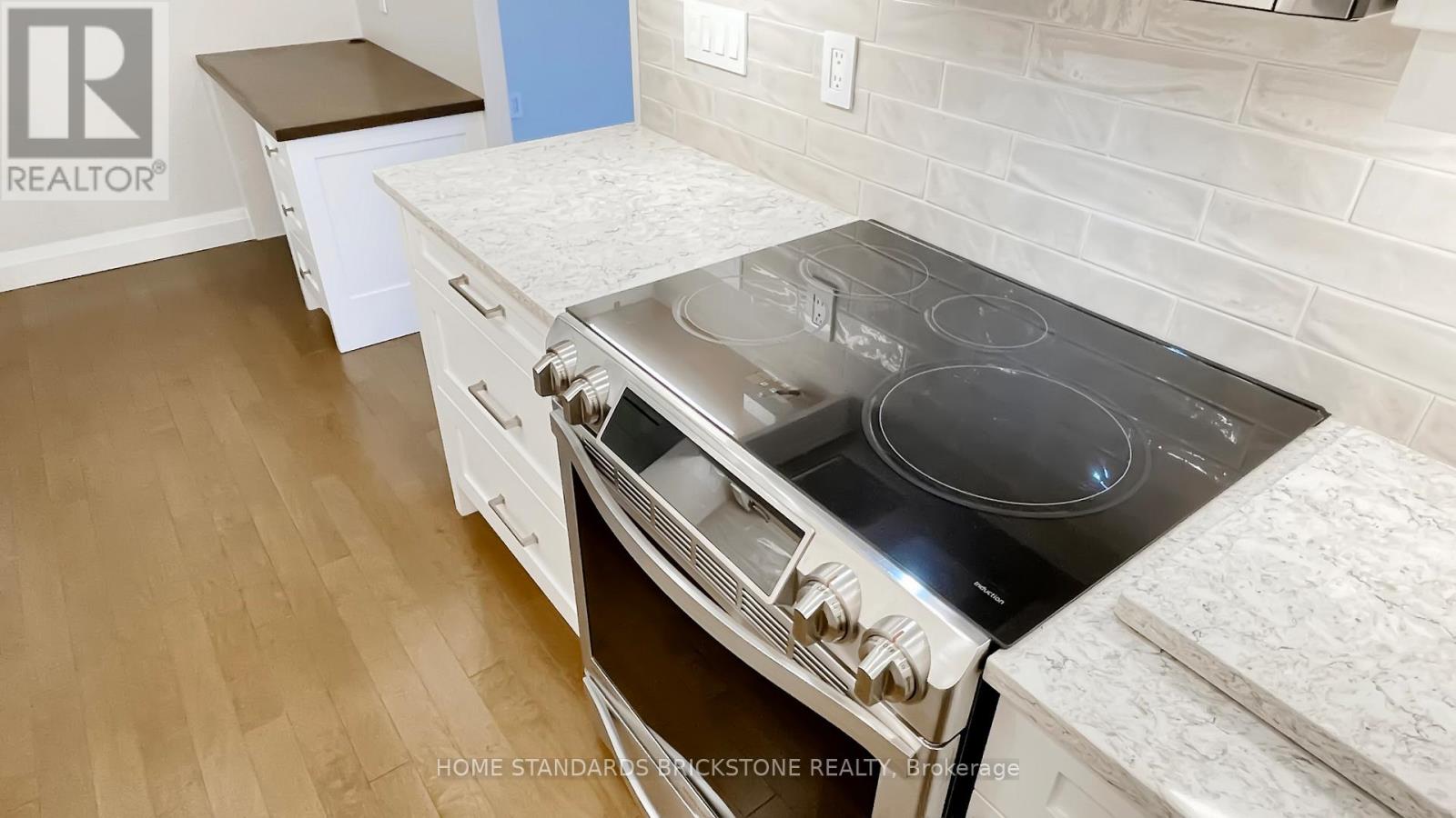 803 - 47 St Clair Avenue W, Toronto, Ontario  M4V 3A5 - Photo 17 - C12431633