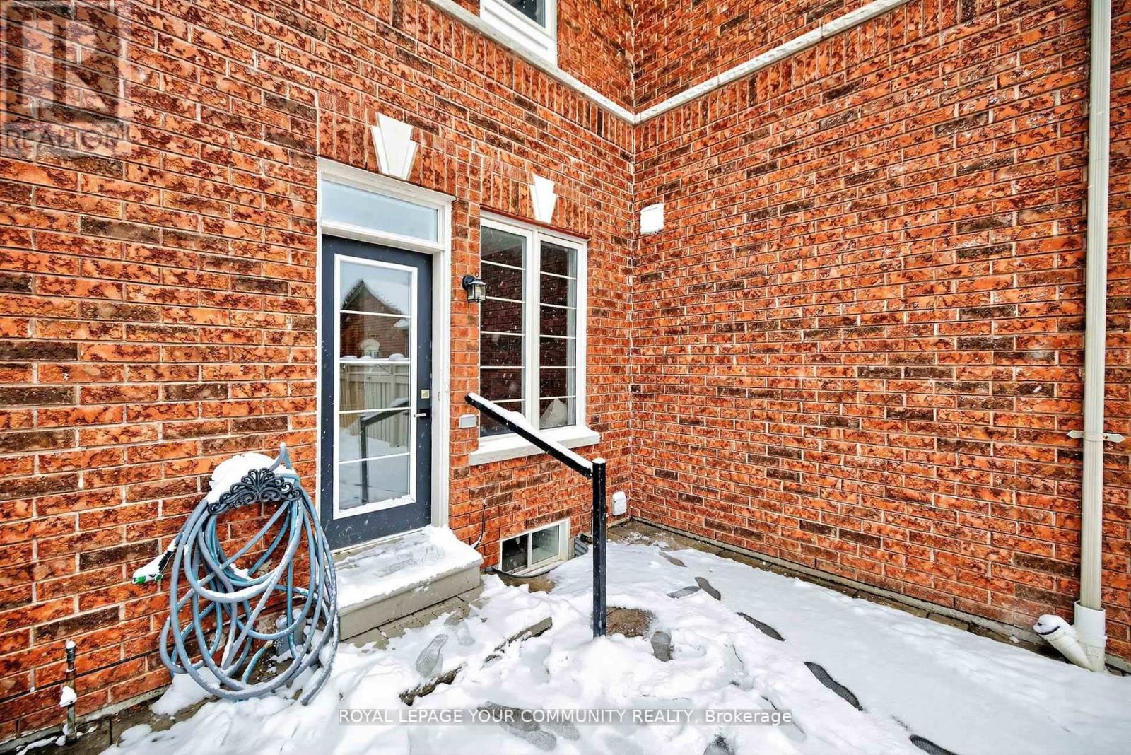 193 Zokol Drive, Aurora, Ontario  L4G 0B8 - Photo 20 - N12589616