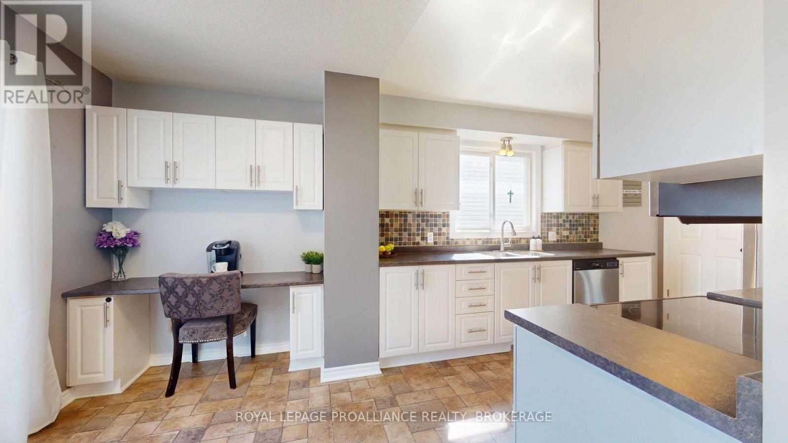 878 Walker Court, Kingston, Ontario  K7M 8L2 - Photo 19 - X12531746