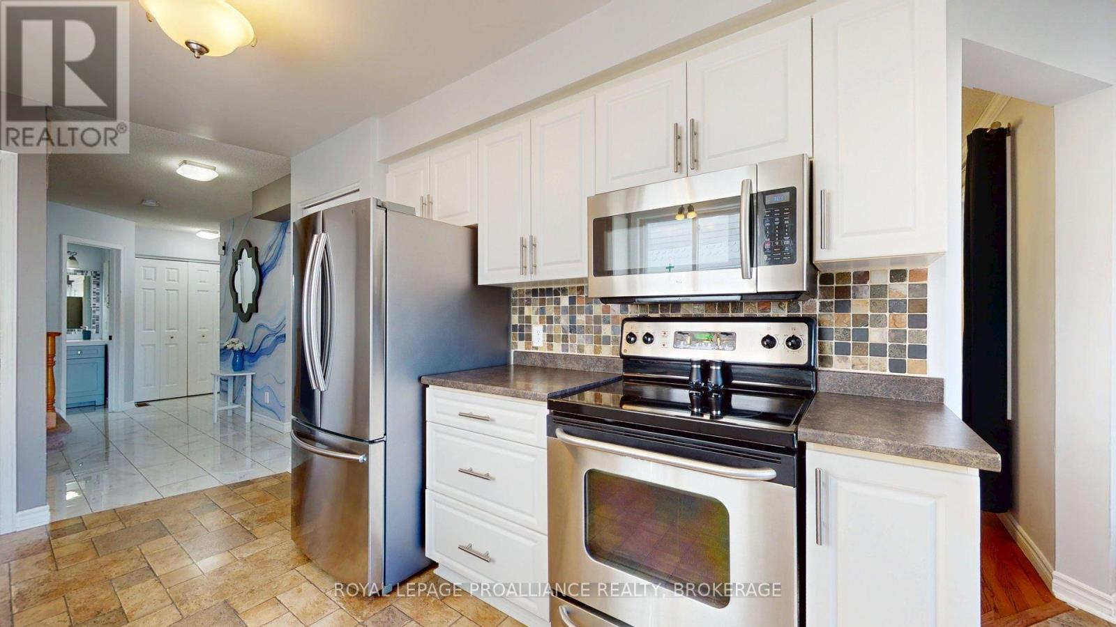 878 Walker Court, Kingston, Ontario  K7M 8L2 - Photo 22 - X12531746