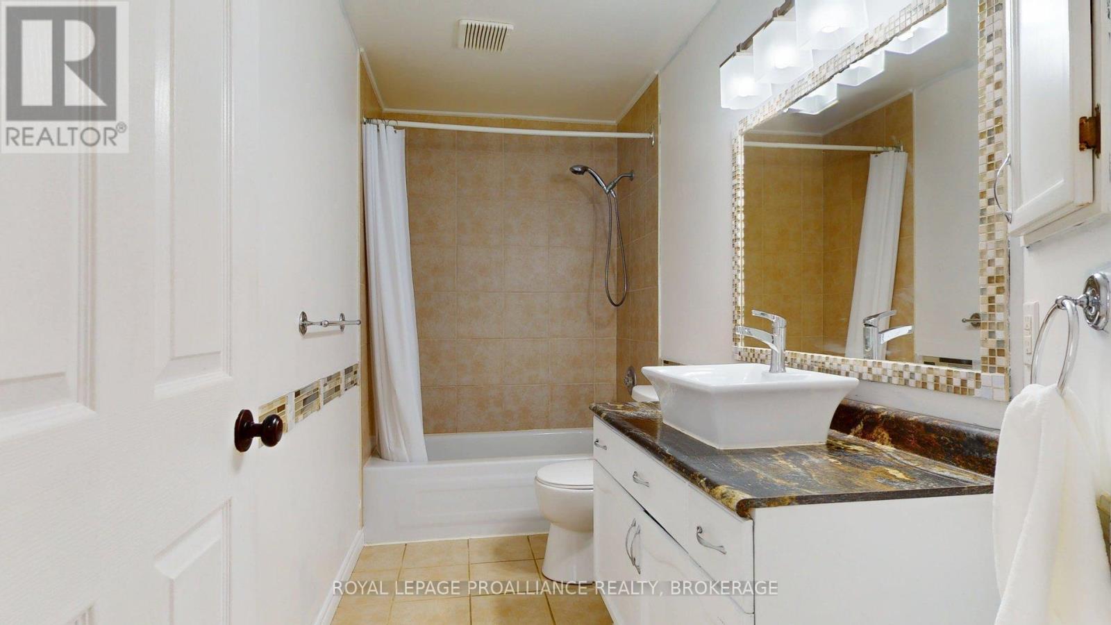 878 Walker Court, Kingston, Ontario  K7M 8L2 - Photo 30 - X12531746