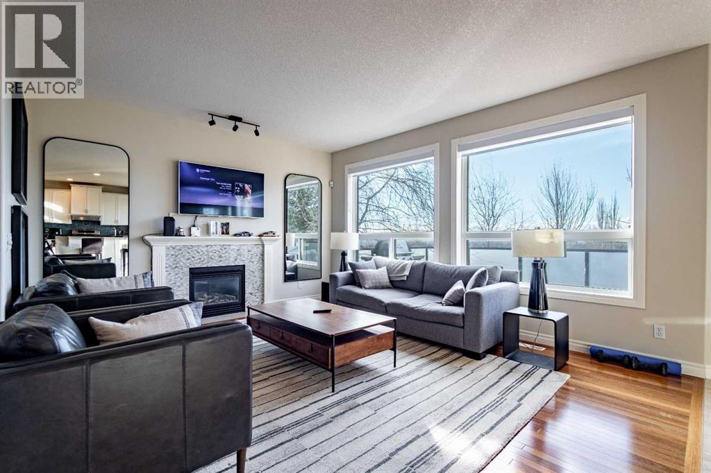 109 Simcrest Heights Sw, Calgary, Alberta  T3H 4K1 - Photo 17 - A2278428