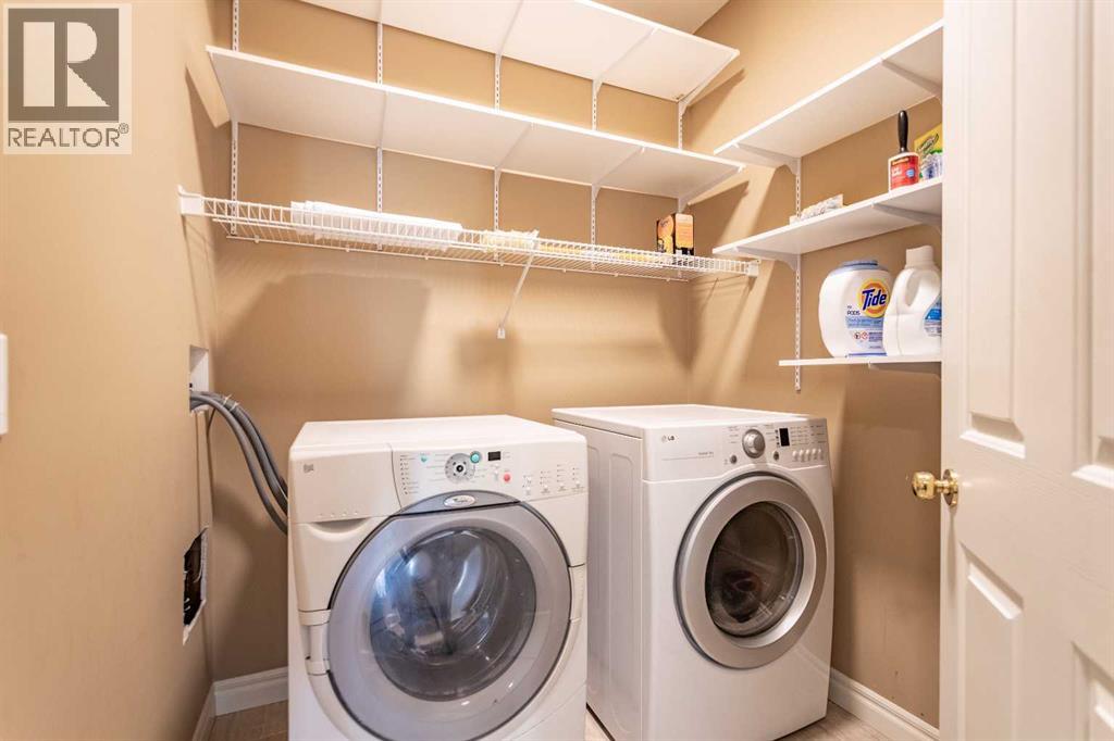 109 Simcrest Heights Sw, Calgary, Alberta  T3H 4K1 - Photo 27 - A2278428