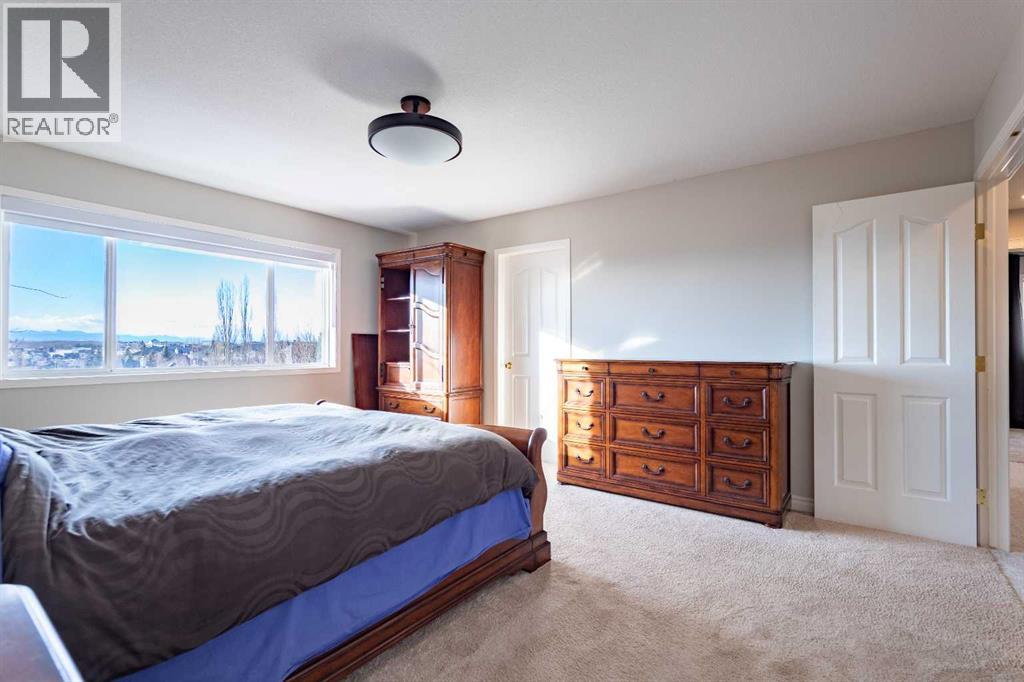 109 Simcrest Heights Sw, Calgary, Alberta  T3H 4K1 - Photo 37 - A2278428