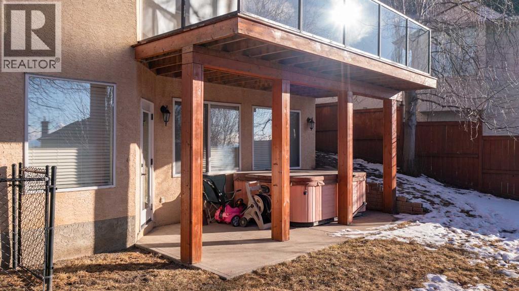 109 Simcrest Heights Sw, Calgary, Alberta  T3H 4K1 - Photo 9 - A2278428