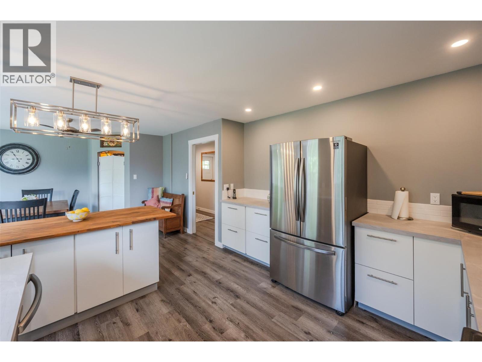 2737 Willowbrook Road, Oliver, British Columbia  V0H 1T5 - Photo 12 - 10372468