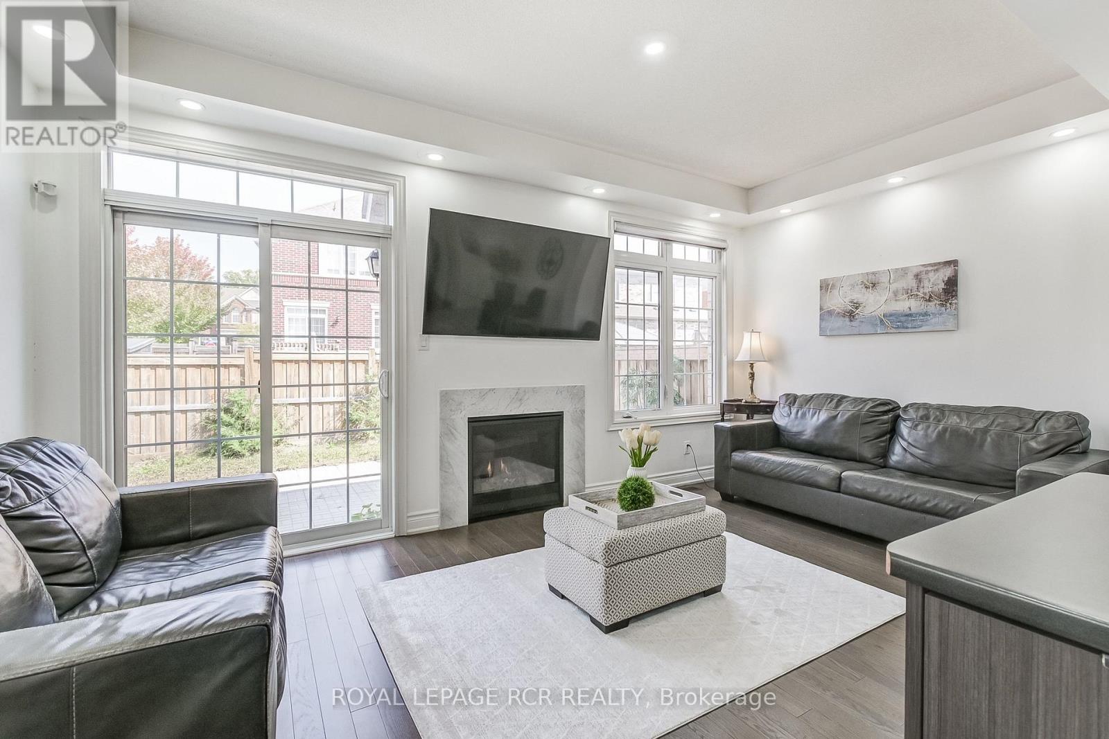 1 Silver Charm Drive, East Gwillimbury, Ontario  L9N 0S5 - Photo 23 - N12416172