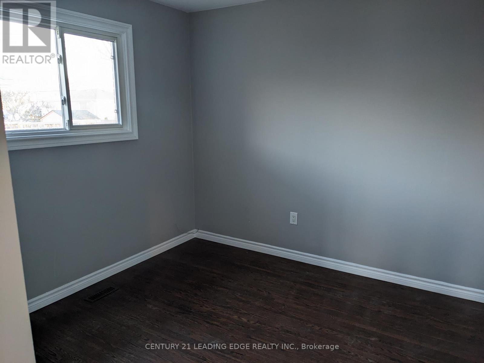 Main - 2424 Whaley Drive, Mississauga, Ontario  L5B 2B5 - Photo 15 - W12653052