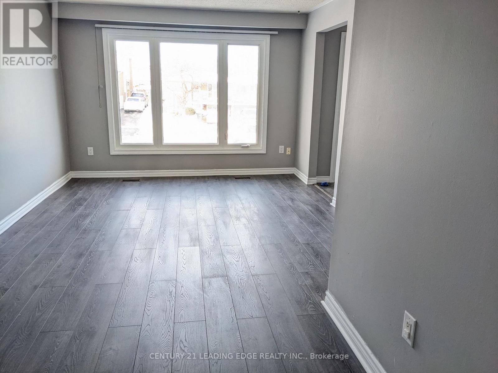 Main - 2424 Whaley Drive, Mississauga, Ontario  L5B 2B5 - Photo 13 - W12653052