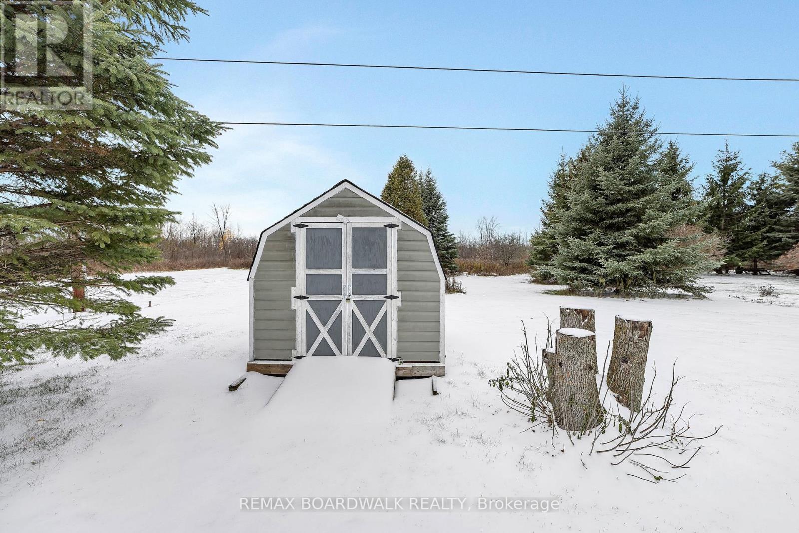 11 Grove Street, South Dundas, Ontario  K0E 1K0 - Photo 38 - X12541832