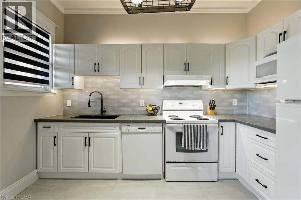 54 Dufferin Avenue Unit# 3, Brantford, Ontario  N3T 4P5 - Photo 11 - 40797079