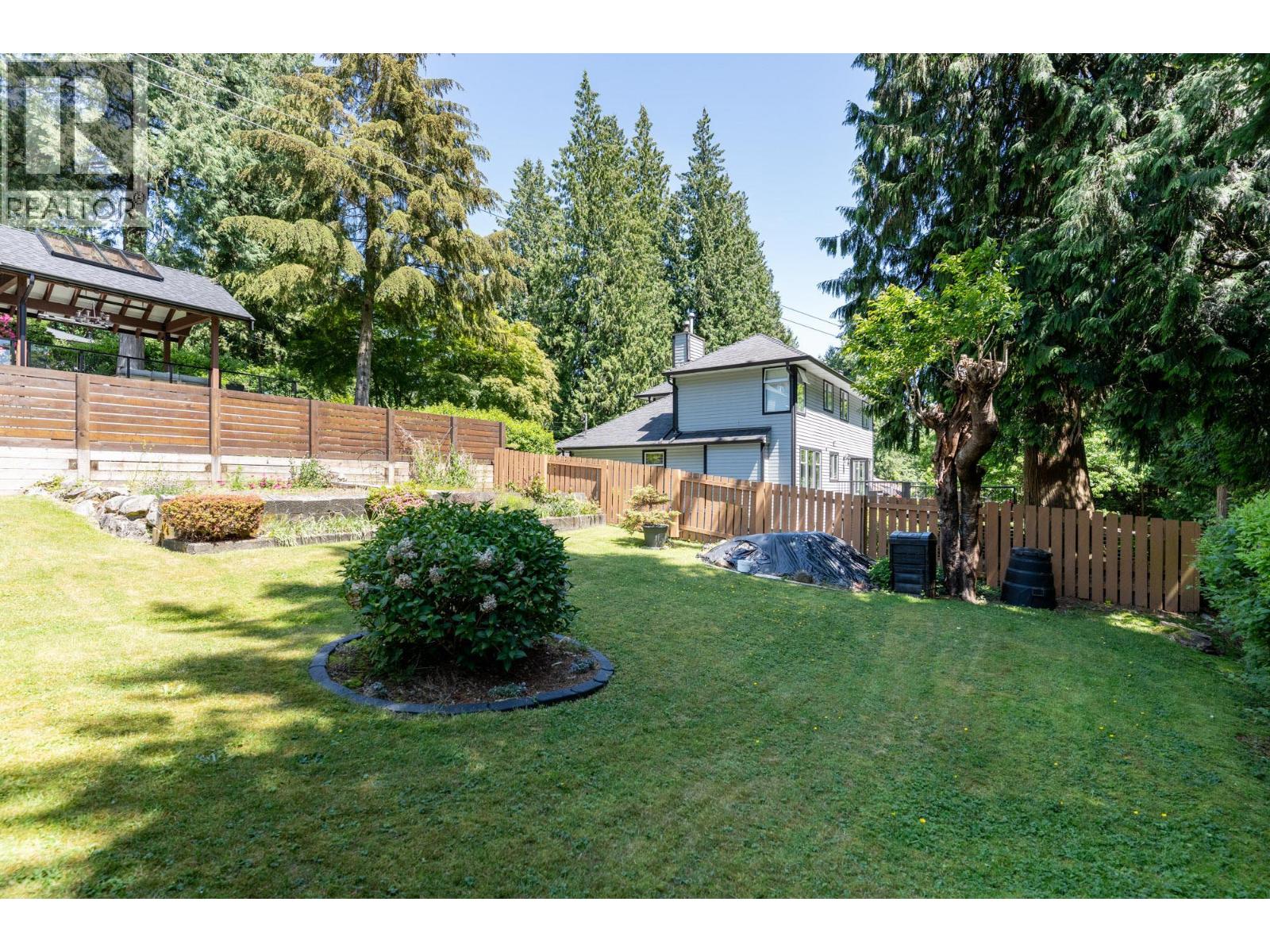 4370 Mountain Highway, North Vancouver, British Columbia  V7K 2K2 - Photo 18 - R3052423