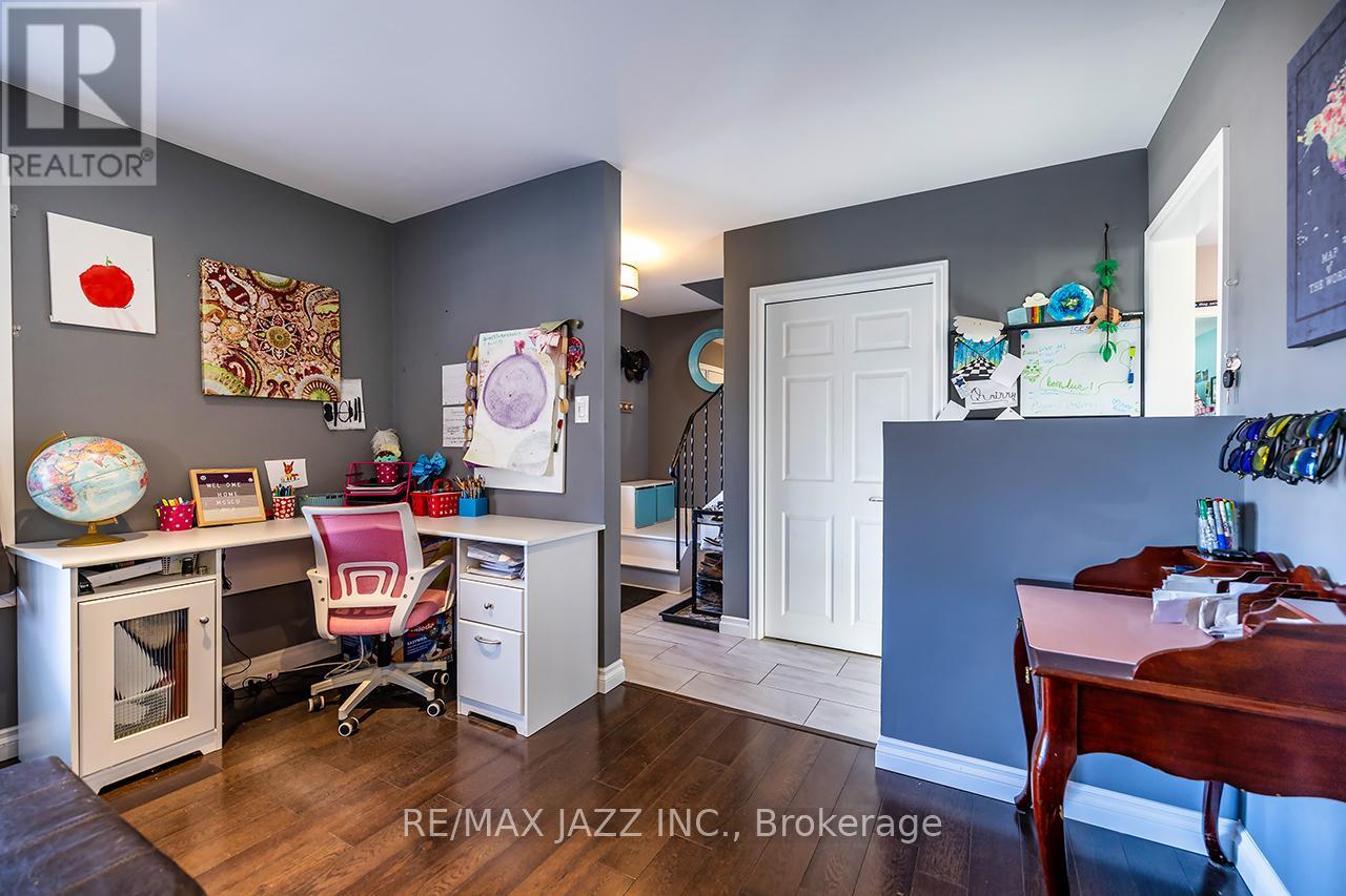 149 Abbott Boulevard, Cobourg, Ontario  K9A 4E5 - Photo 4 - X12687056