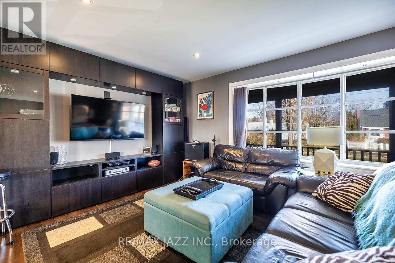 149 Abbott Boulevard, Cobourg, Ontario  K9A 4E5 - Photo 5 - X12687056