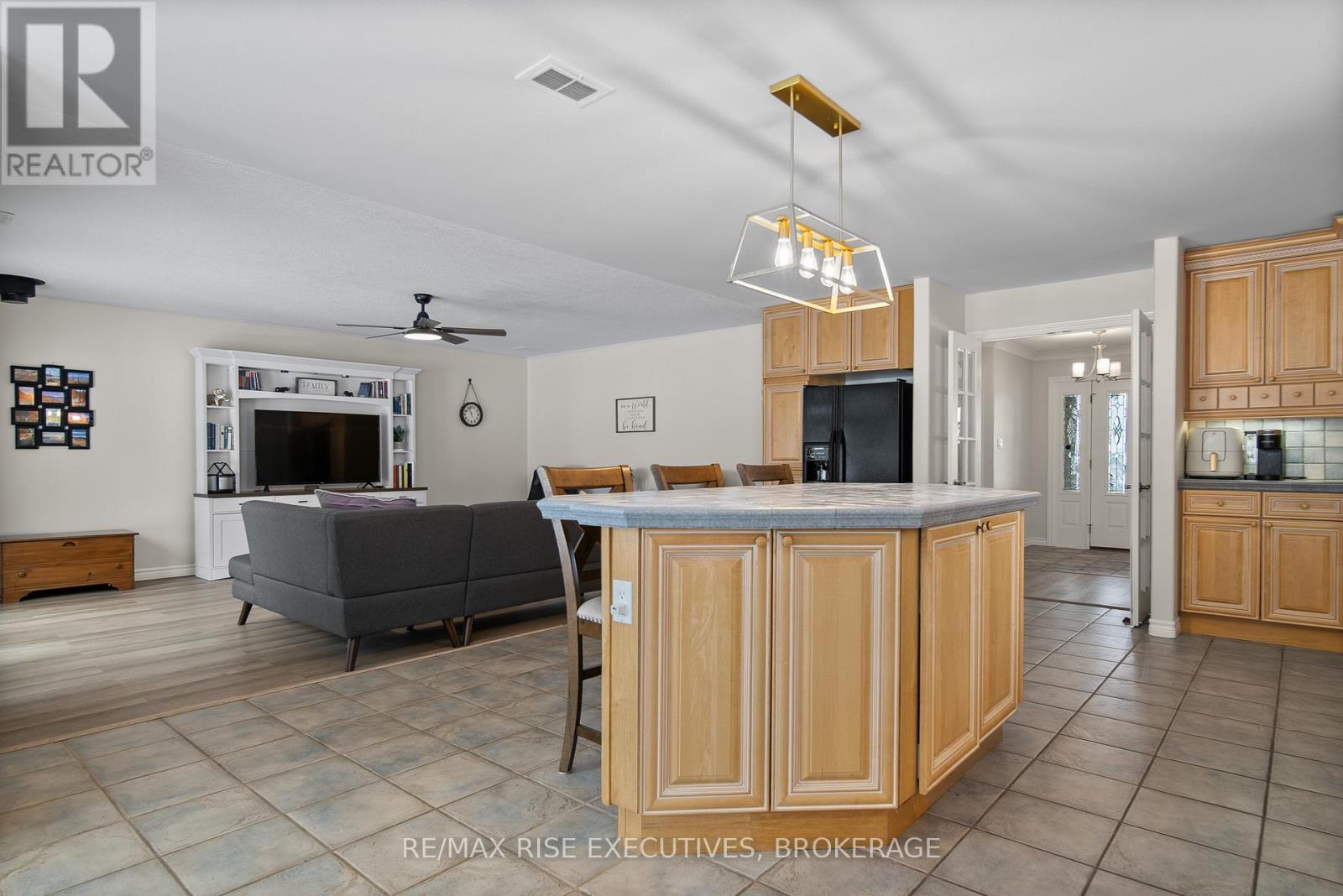 36 Howe Island Ferry Road, Kingston, Ontario  K7L 4V1 - Photo 16 - X12687124