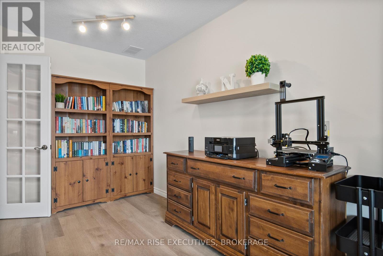 36 Howe Island Ferry Road, Kingston, Ontario  K7L 4V1 - Photo 36 - X12687124