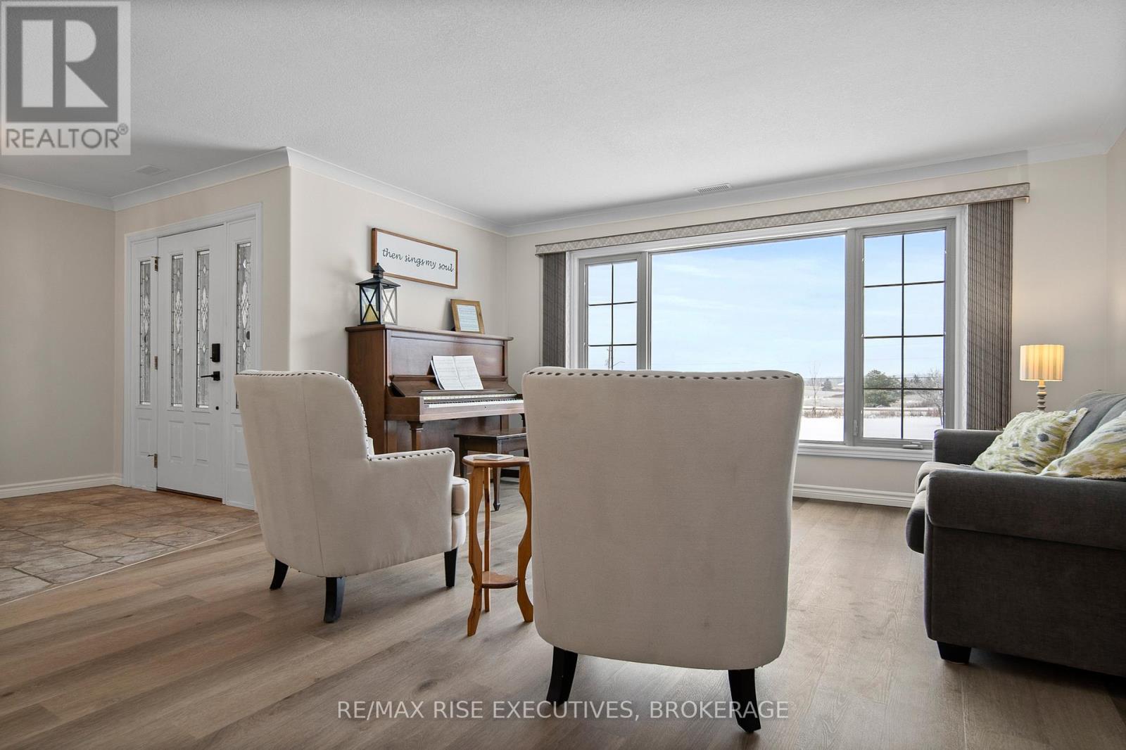 36 Howe Island Ferry Road, Kingston, Ontario  K7L 4V1 - Photo 7 - X12687124