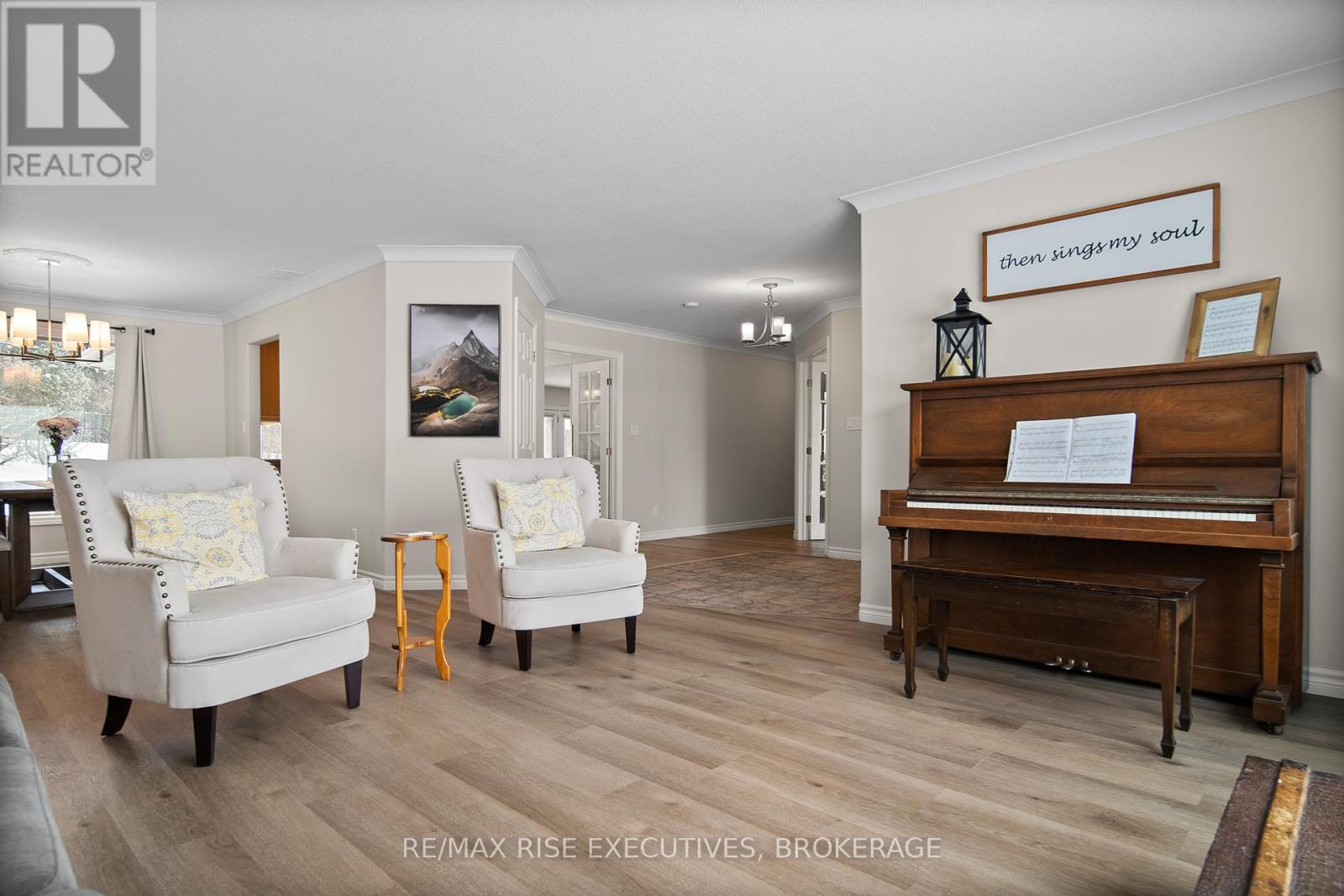 36 Howe Island Ferry Road, Kingston, Ontario  K7L 4V1 - Photo 8 - X12687124