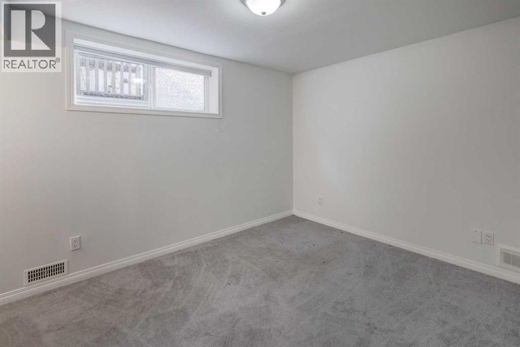 160 Rockywood Park Nw, Calgary, Alberta  T3G 5S1 - Photo 35 - A2263424