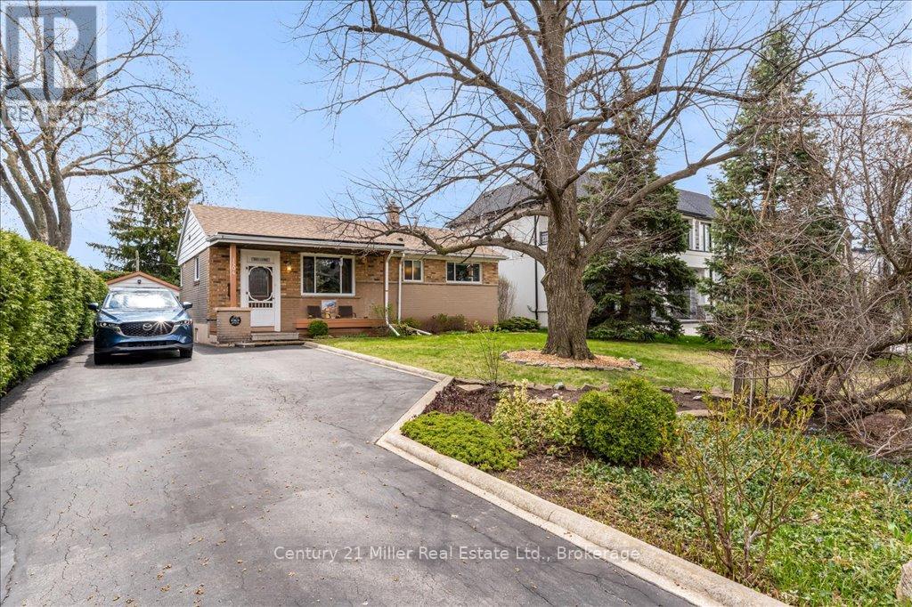 1504 Bridge Road, Oakville, Ontario  L6L 2E3 - Photo 3 - W12483390