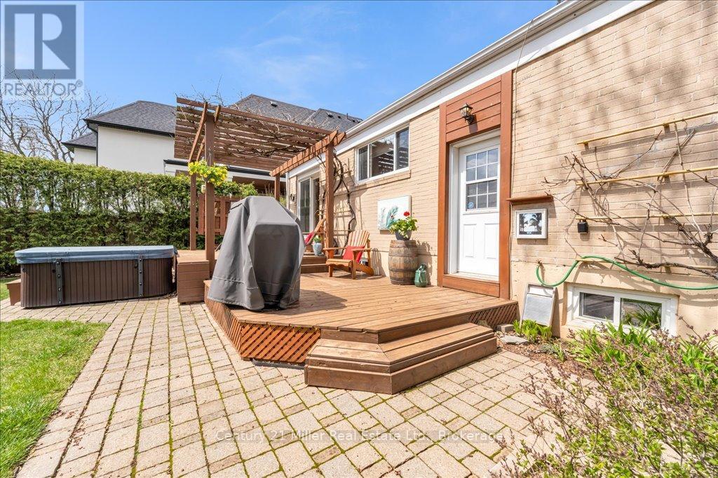 1504 Bridge Road, Oakville, Ontario  L6L 2E3 - Photo 38 - W12483390