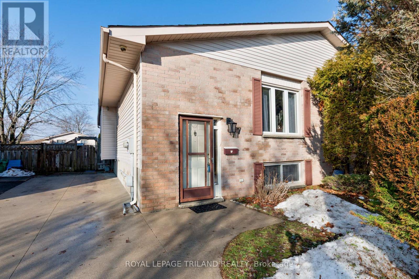 77 Bonaventure Drive, London East, Ontario  N5V 4A7 - Photo 2 - X12687072