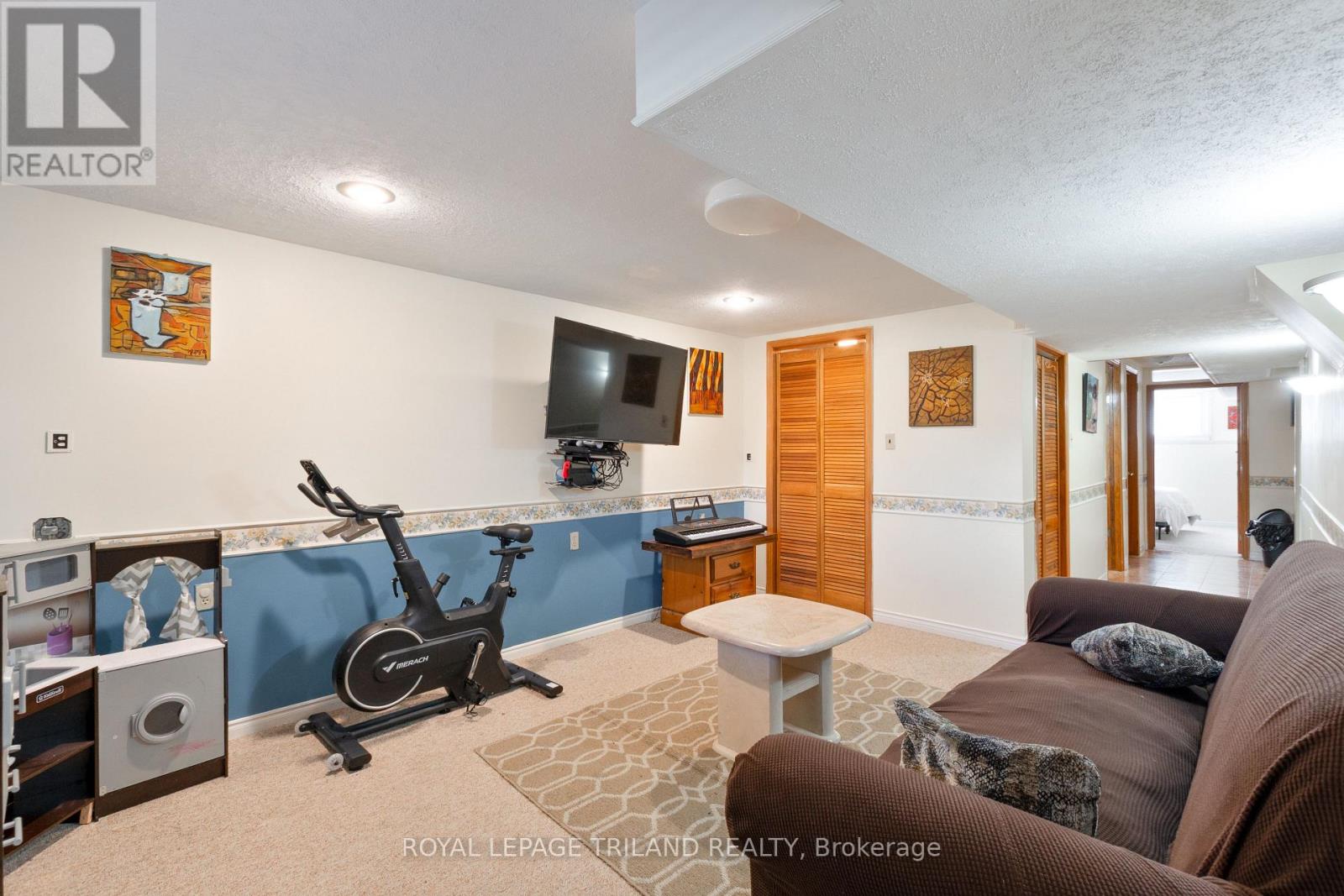 77 Bonaventure Drive, London East, Ontario  N5V 4A7 - Photo 20 - X12687072