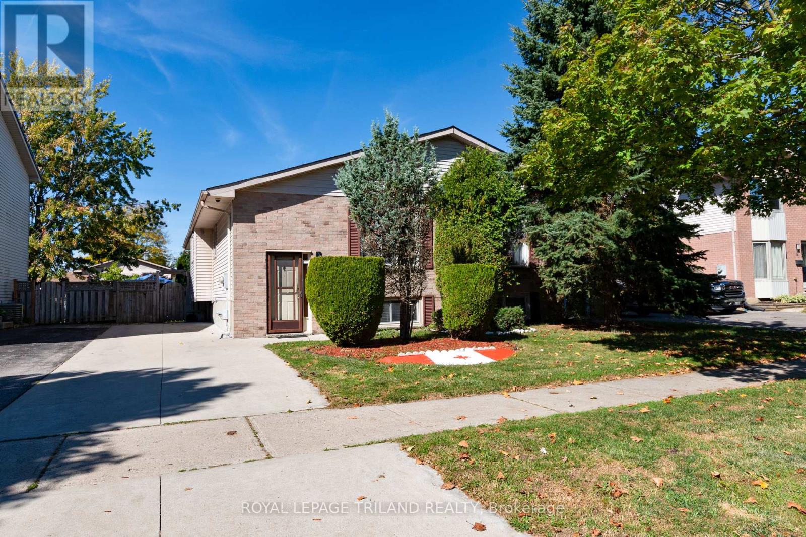 Photo 36 of 41 for 77 Bonaventure Drive